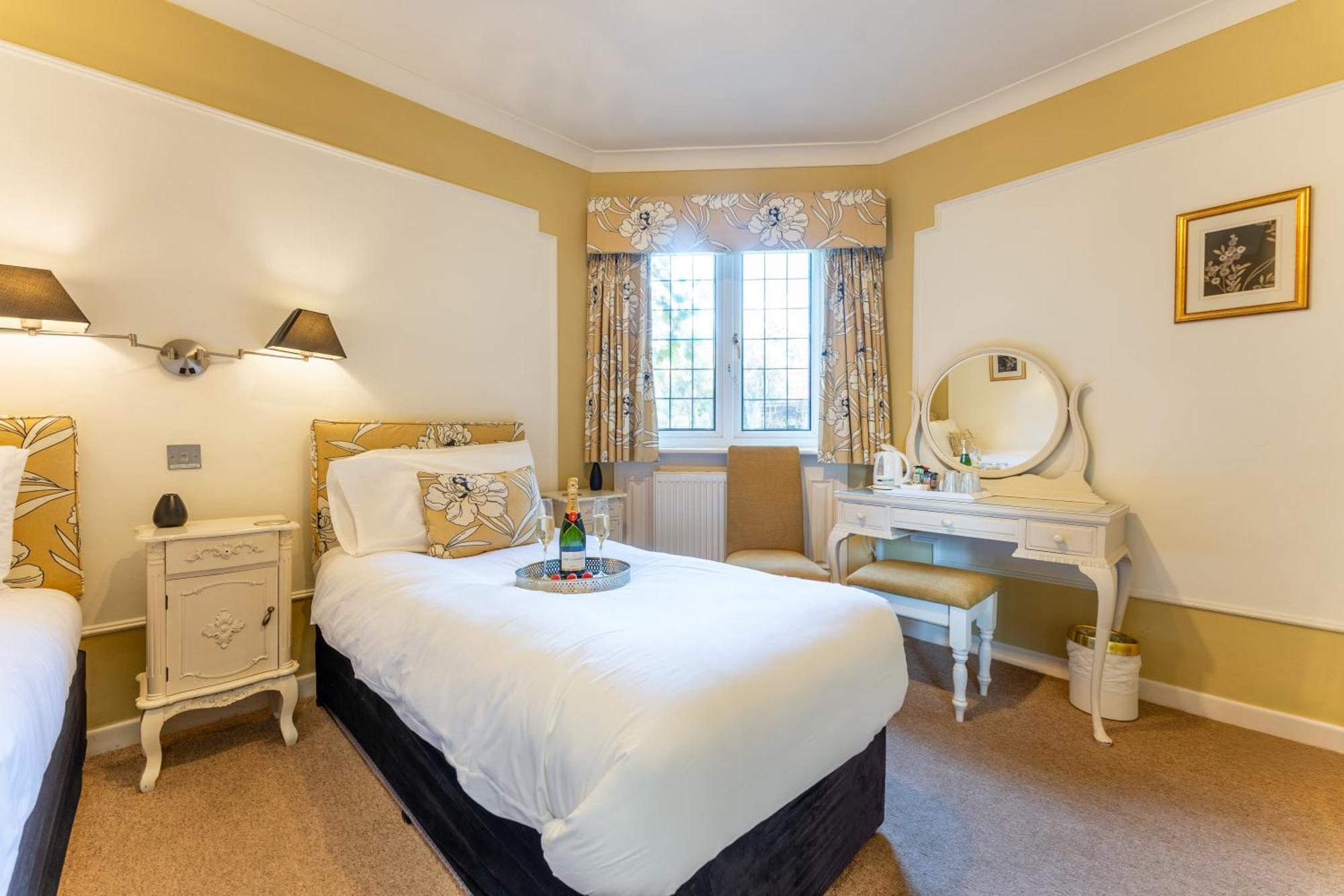 The Cransley By Grandeur Property Bournemouth Eksteriør billede